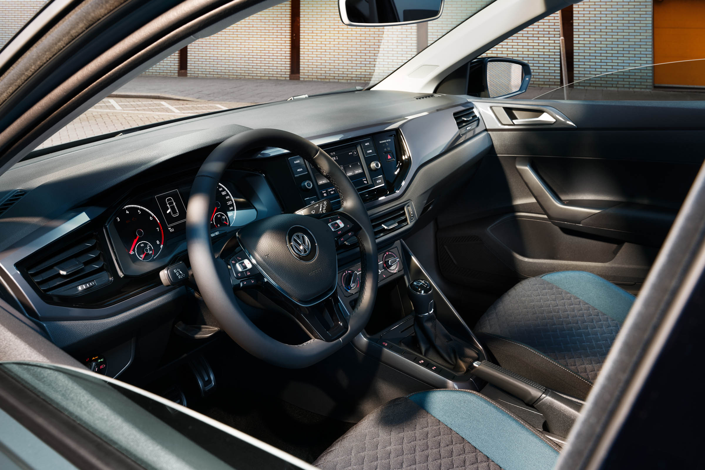 Volkswagen Interieur IQ Blick Fahrerseite
